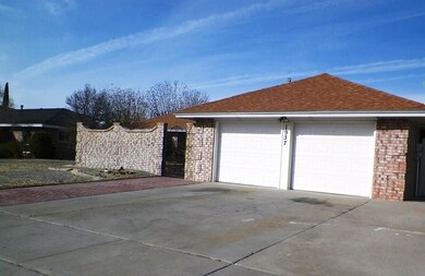 1937 Septiembre Dr, El Paso, TX 79935 - photo 2