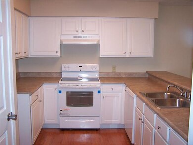 1532 Tipton Ln, Columbus, IN 47201 - photo 4