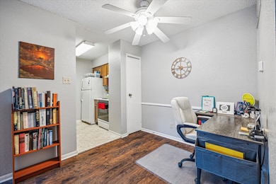 2120 El Paseo St unit 2422, Houston, TX 77054 - photo 2