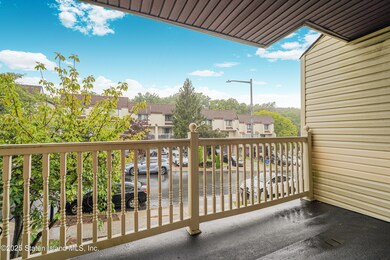 135 Russek Dr unit 43, Staten Island, NY 10312 - photo 7