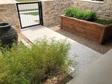 13028 Eagles Nest Dr, Whitney, TX 76692 - photo 5