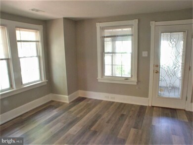 163 Maple St, Hammonton, NJ 08037 - photo 4