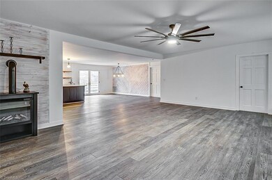 325 Scenic Point Dr, Asheboro, NC 27205 - photo 5