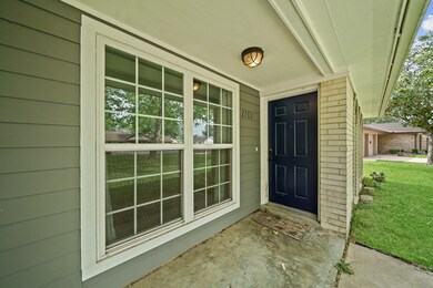 1101 Southbend Dr, Alvin, TX 77511 - photo 3