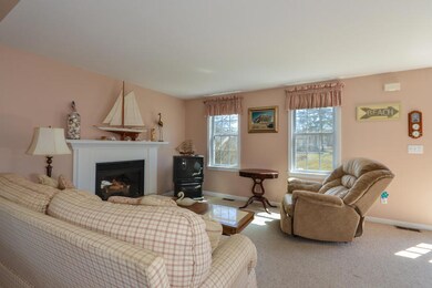006-Living_Room-3969361-small