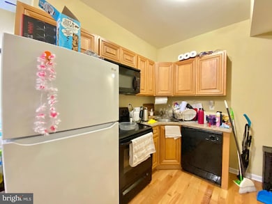 2050 N Carlisle St unit C, Philadelphia, PA 19121 - photo 3