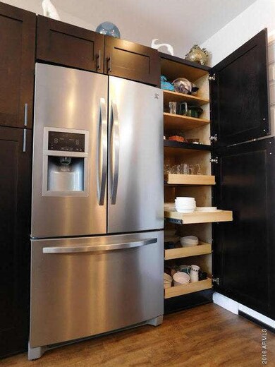 Frig/Pantry