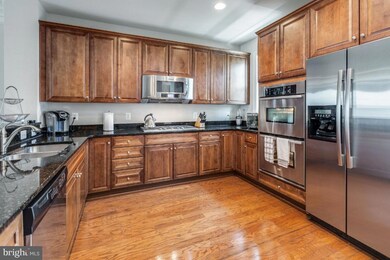 2045 Blunt Ln, Alexandria, VA 22303 - photo 7