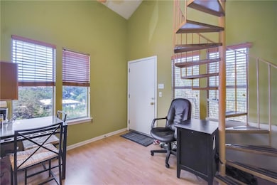 3115 Tom Green St unit 404, Austin, TX 78705 - photo 7