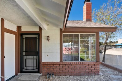 21728 Greensleeves Ct Santa-large-005-01