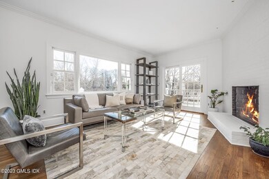 569 Round Hill Rd, Greenwich, CT 06831 - photo 3