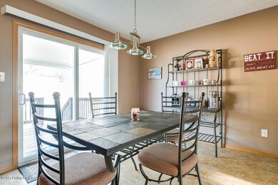 8701 Pitch Pine Way, Louisville, KY 40228 - photo 5