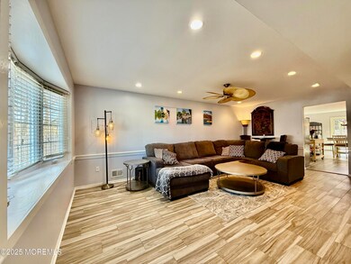 14 Coluco Place unit 2, Keyport, NJ 07735 - photo 4