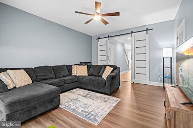 6070 Camerons Ferry Dr, Haymarket, VA 20169 - photo 5