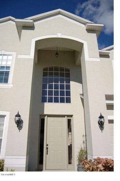 Exterior Front Entry