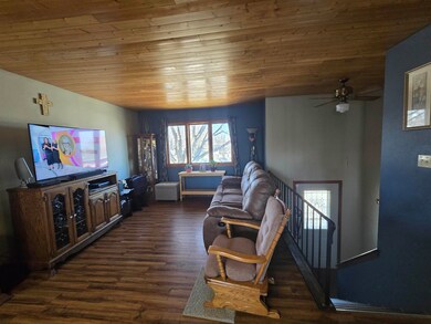 1904 N Eastwood St, Norfolk, NE 68701 - photo 4