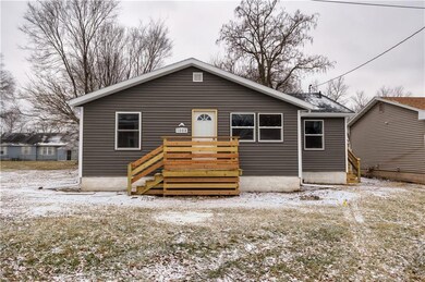 1008 Rittenhouse St, Des Moines, IA 50315 - photo 3