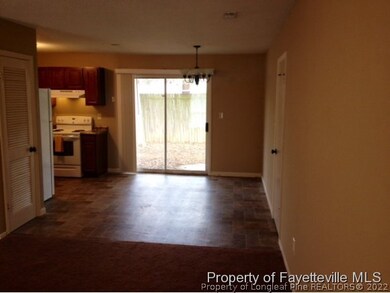 4552 Chambersburg Rd, Fayetteville, NC 28314 - photo 3