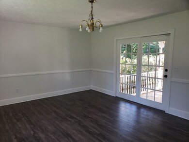 687 W Cherry St, Holyoke, MA 01040 - photo 6