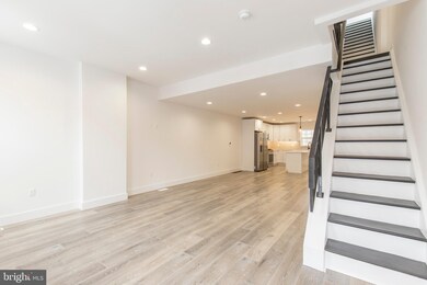 1421 S 23rd St, Philadelphia, PA 19146 - photo 2