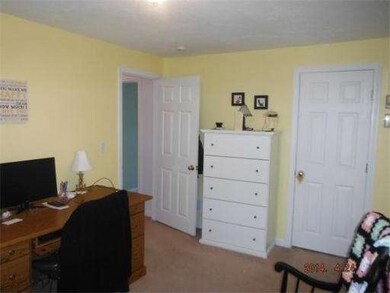 45 Roosevelt Ave unit 15, Dracut, MA 01826 - photo 7