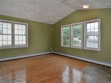 14 Stella St, Providence, RI 02909 - photo 6