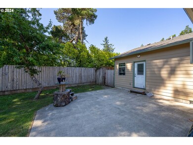 63003 Crown Point Rd, Coos Bay, OR 97420 - photo 6