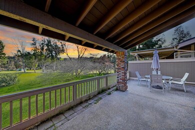 29809 Circle r Creek Ln, Escondido, CA 92026 - photo 2