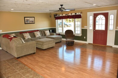 4 - Living Area