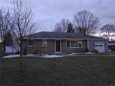 205 Kendon Dr, Easton, PA 18045 - photo 2