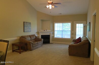 1952 Cambria Dr unit B, Greenville, NC 27834 - photo 4