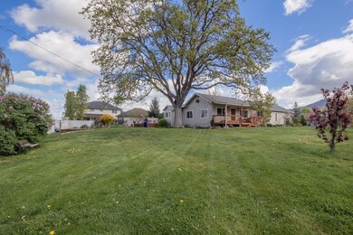 1836 Garden Dr, Medford, OR 97504 - photo 3