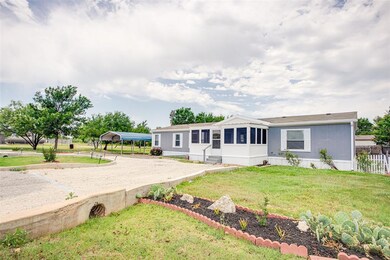 232 Blue Bird Ct, Granbury, TX 76049 - photo 4