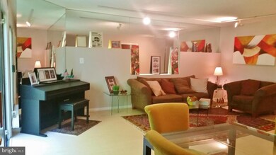 10452 Parthenon Ct, Bethesda, MD 20817 - photo 2