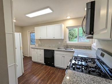 4536 Beverly Glen Dr, Oceanside, CA 92056 - photo 6