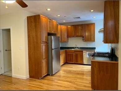 301 Lafayette St unit 3, Salem, MA 01970 - photo 3