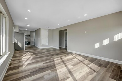 3439 Colton Ct, Columbus, OH 43207 - photo 7