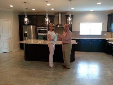 POH 2014 Avalon Model extended kitchen r