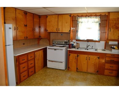 26 Beech St, Leicester, MA 01524 - photo 2