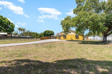 Large Private Yard