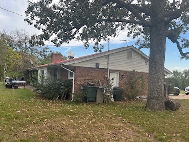 544 E 7th St, Weleetka, OK 74880 - photo 4