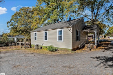 819 Gordon Street Extension, Greenville, SC 29611 - photo 6