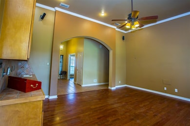 117 Cardinal Ln, Laredo, TX 78045 - photo 3