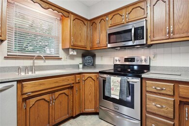 14619 W 65th Terrace, Shawnee, KS 66216 - photo 6