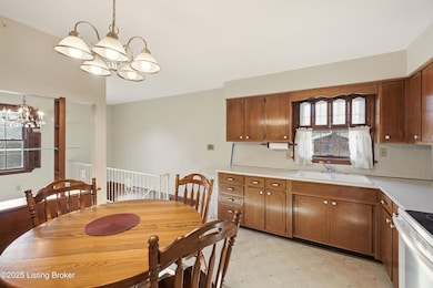 9106 Pomona Place, Louisville, KY 40272 - photo 7