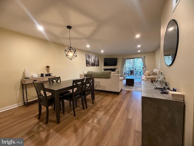 180 Valley Stream Cir, Chesterbrook, PA 19087 - photo 4