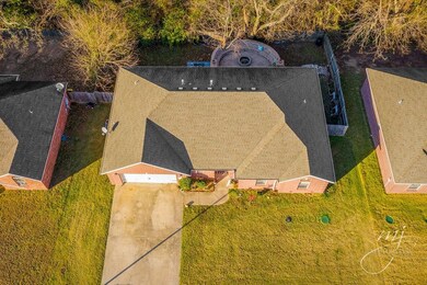 432 Hunter Allen Dr, Bethel Heights, AR 72764 - photo 2