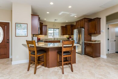 003_Kitchen