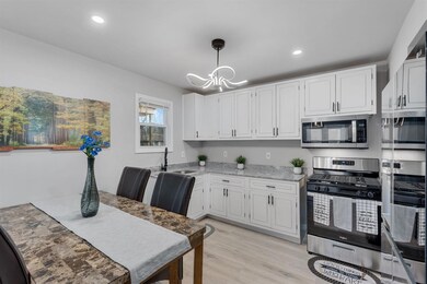 825 E 35th Place, Gary, IN 46409 - photo 3