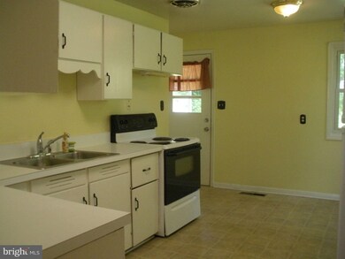 584 Broadview Ave, Warrenton, VA 20186 - photo 7